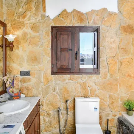 Famara Tatil Evi Soo